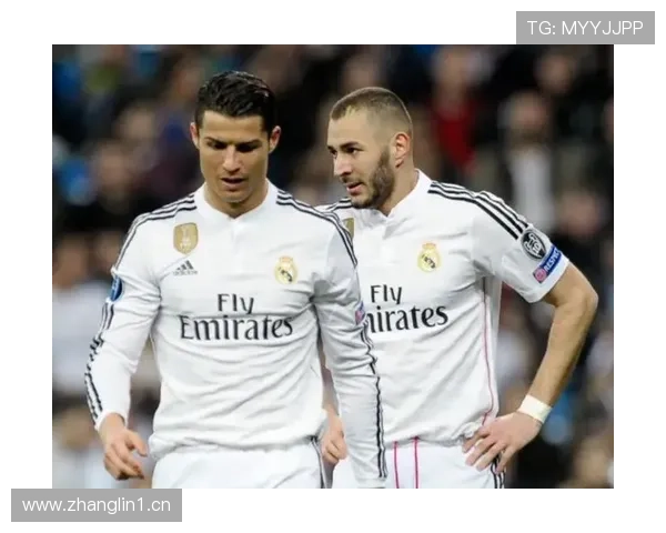 C罗 vs 本泽马:队内核心地位与进攻主导权之争 C罗 vs 本泽马:队内核心地位与进攻主导权之争