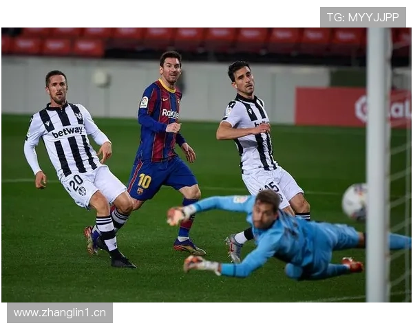 巴萨后防线持续波动，对联赛争冠稳定性产生阶段性影响