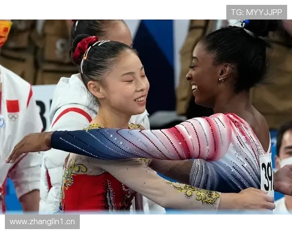 管晨辰穿得像路人，赛场上却花了半个月工资买装备？